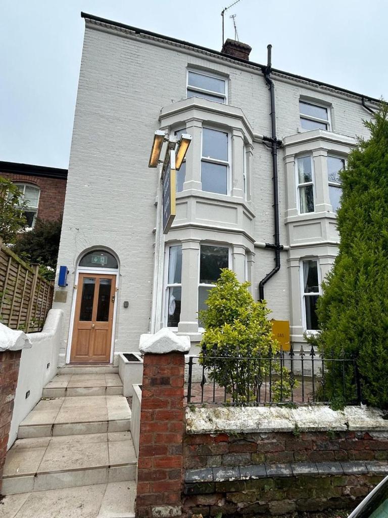 צ'סטר Hamilton Court Hotel Hoole מראה חיצוני תמונה