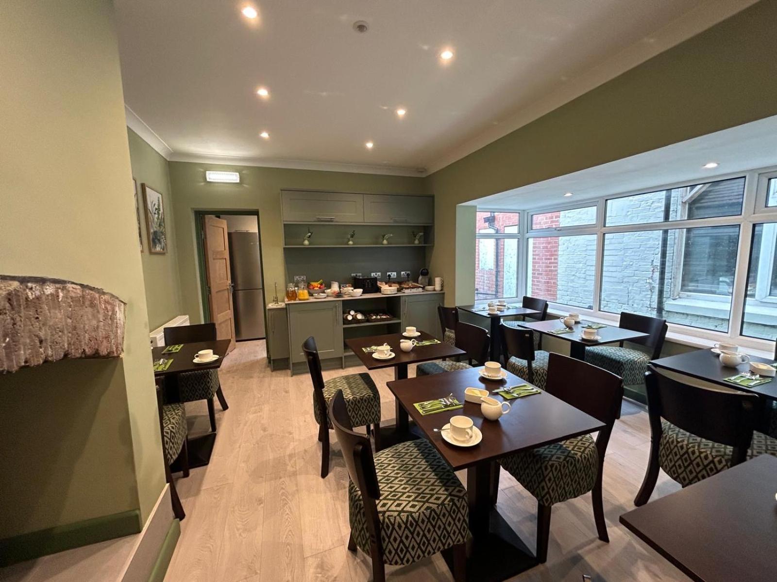 צ'סטר Hamilton Court Hotel Hoole מראה חיצוני תמונה