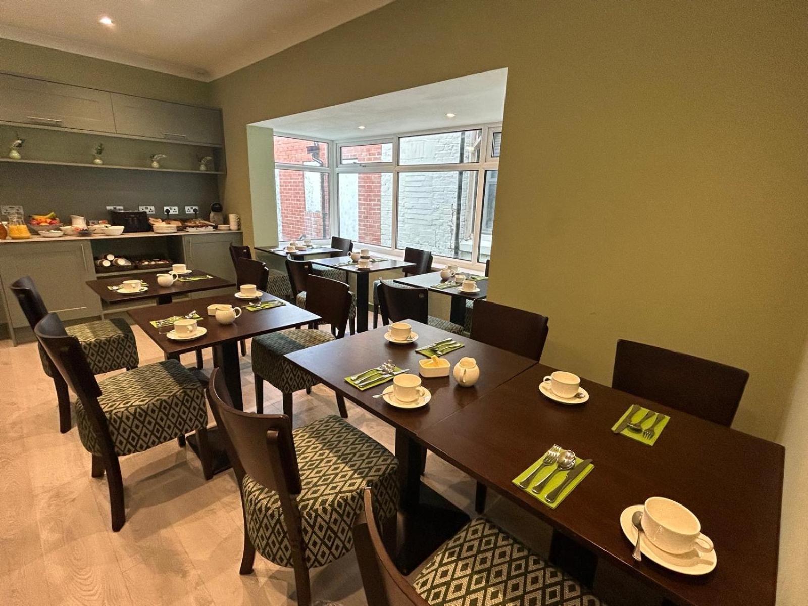 צ'סטר Hamilton Court Hotel Hoole מראה חיצוני תמונה