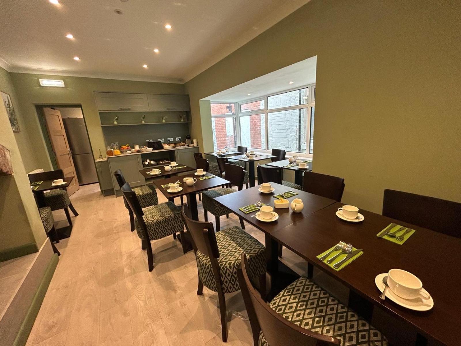 צ'סטר Hamilton Court Hotel Hoole מראה חיצוני תמונה