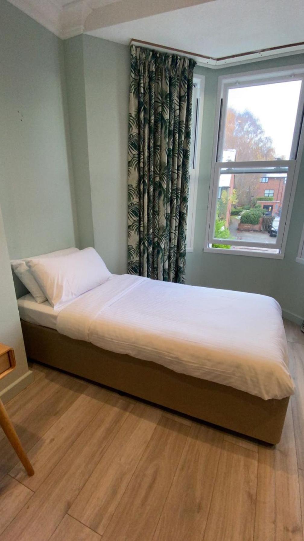 צ'סטר Hamilton Court Hotel Hoole מראה חיצוני תמונה